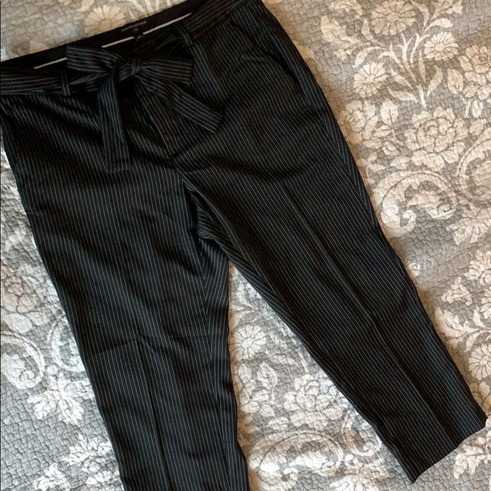 Banana Republic size 12P Avery pants black